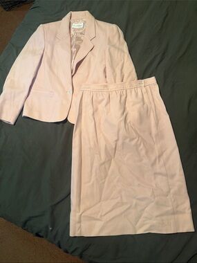 JH Collectibles Pale Pink Two-Piece Skirt Suit Jacket and Skirt